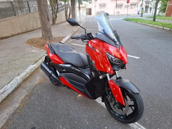 Yamaha Xmax 250