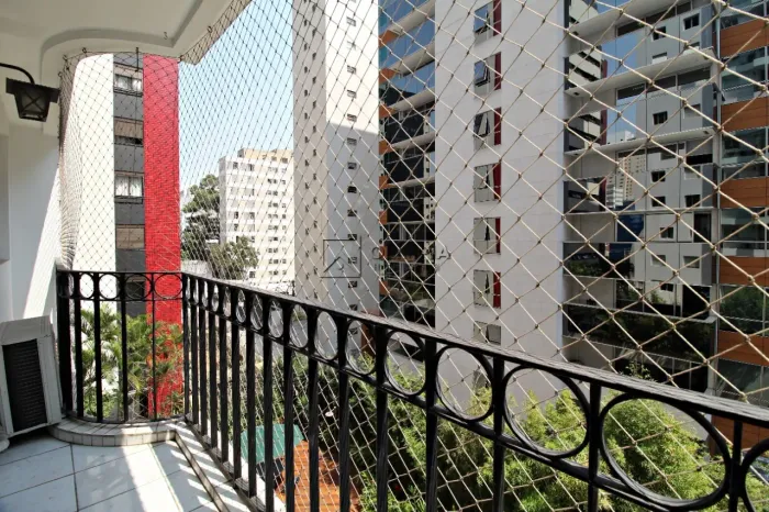 Aluguel Apartamento 3 Dormitórios - 117 m² Paraíso