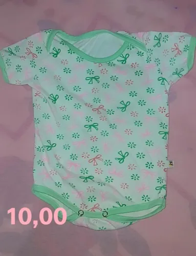 Roupinhas de bebê recém nascido