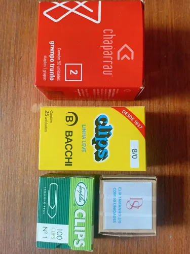 Kit 4 caixas de clipes de papel