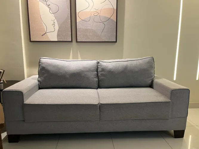 Sofá Moderno 2 Lugares em Linho | Super Conservado | 2m