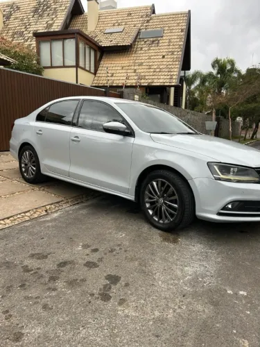 Volkswagen Jetta Comfortline 1.4 TSI 16V 4P Aut. 2017