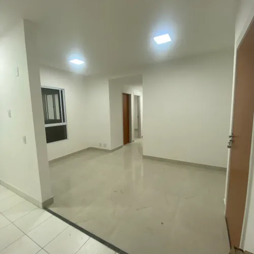 ALUGO APARTAMENTO DE TRES QUARTOS NO CONDOMÍNIO VISTA DE PORTO CANOA