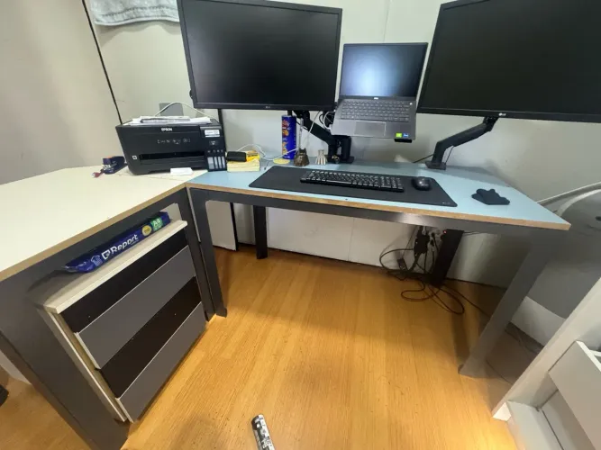 Mesa em l com gaveteiro