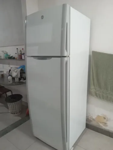 Venda de geladeira seminova