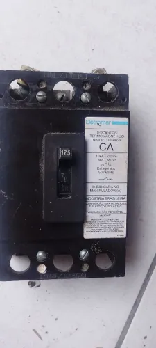 Disjuntor caixa moldada 125. Amperes