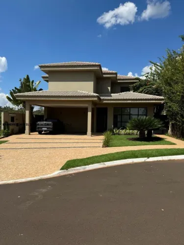 SOBRADO Á VENDA NO CONDOMÍNIO ARARA VERDE - 420m² - 5 SUÍTES - R$3.500.000,00 - ZONA SUL