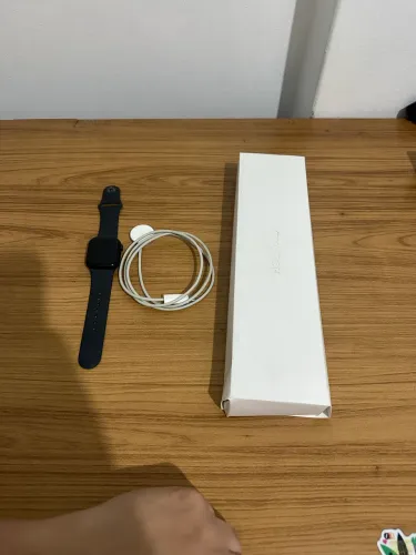 Apple Watch Series 8 41mm - Não Liga / Para Retirada de Peças (iCloud Livre)