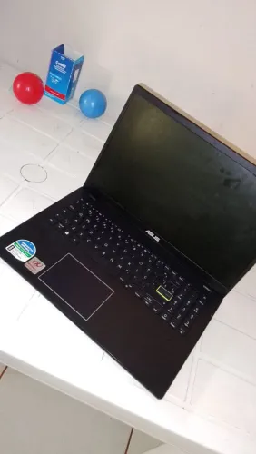 Vendo notebook ASUS