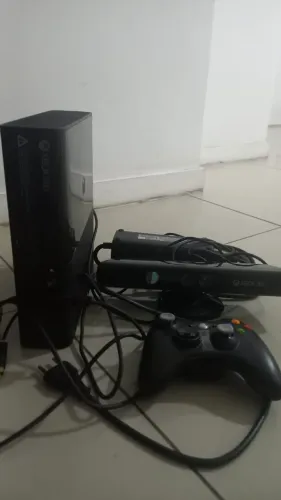 Xbox 360 (Console + Kinnect + Controle + Jogos)