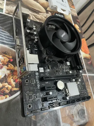 Kit Upgrade Ryzen 5 5600G + Biostar A320MH | 6 Núcleos 12 Threads | Pronto para Uso