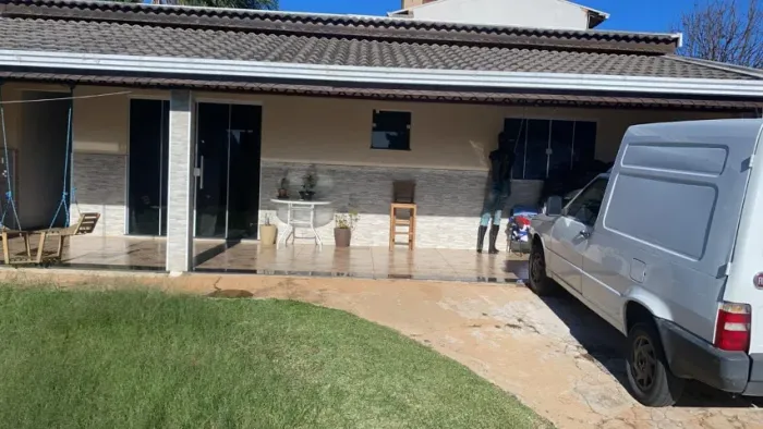 Casa, Residencial, Orlando Correa Barbosa, 2 dormitório(s), 6 vaga(s) de garagem - 112m²