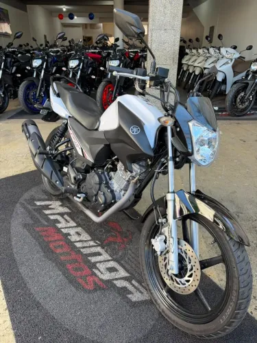 YAMAHA YBR FACTOR 2023 IMPECÁVEL - AQUI NA MARINGA MOTOS