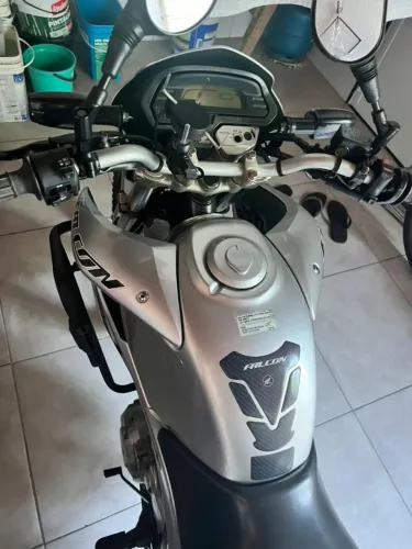 FALCON 400i 2013