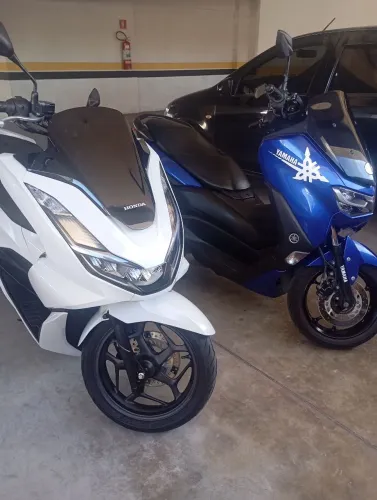 N MAX 2024 / PCX 2025 Aceito Trocas  Impecável 
