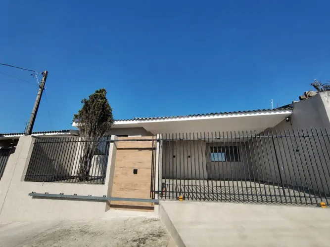 Casa reformada à venda no virmond em Guarapuava