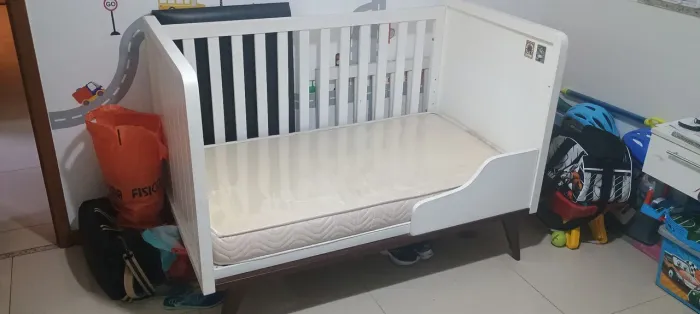 Vendo Berço/ Cama para criança até 7 anos.