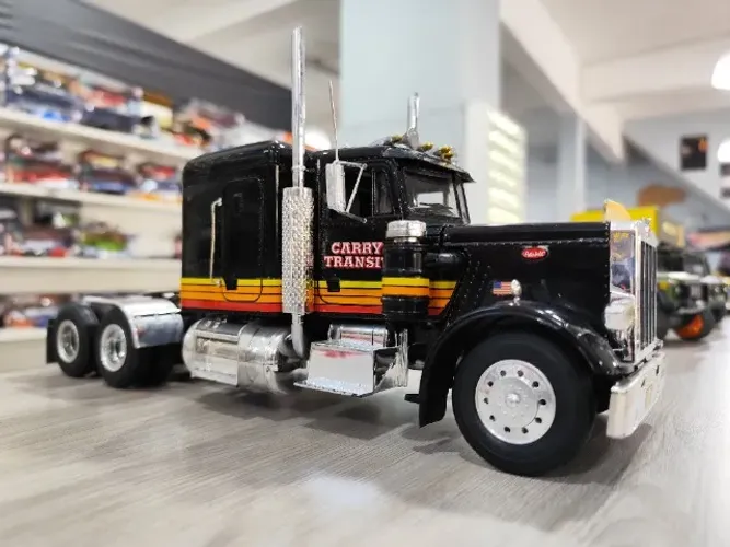 Caminhão Peterbilt 359 Revell Carry Transit 1/25 Die-Cast Metal - Miniatura Rara