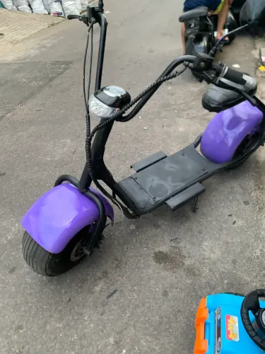 Scooter elétrica 