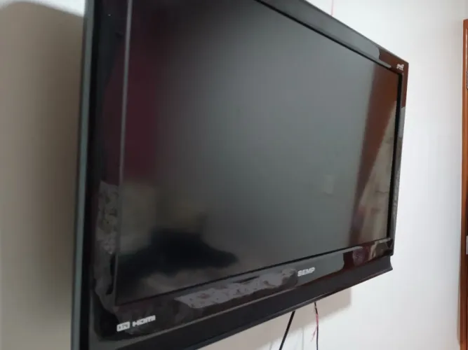 TV 32 polegadas não é smart