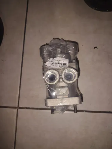 Válvula pedal de freio