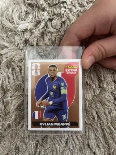 Legend Bronze MBAPPÉ