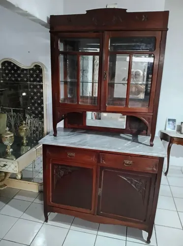 Móvel antigo