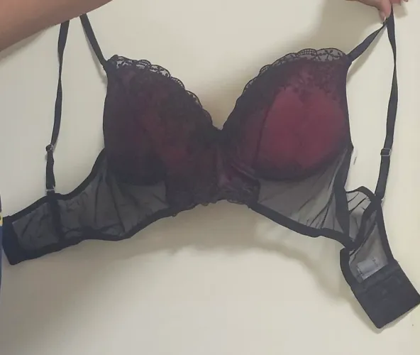 3 Sutiãs lindos por 120 rs/n.46/Novos//DIVIDO//