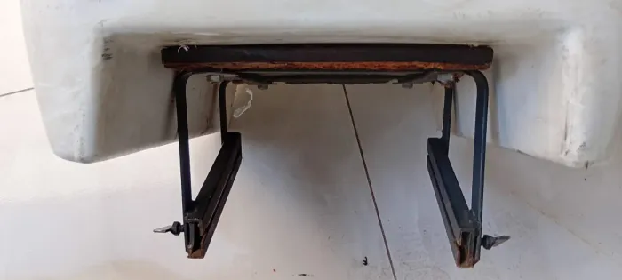 Baú com suporte 