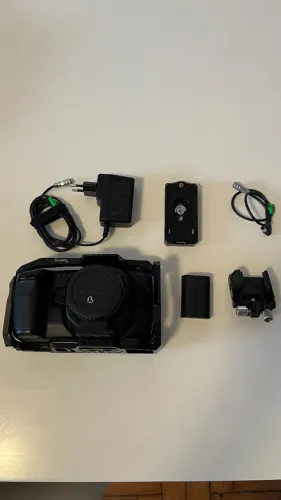 Blackmagic Pocket 4k + Acessórios