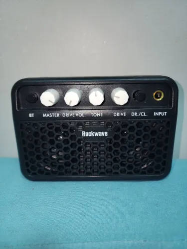 Mini Amplificador para guitarra Rockwave
