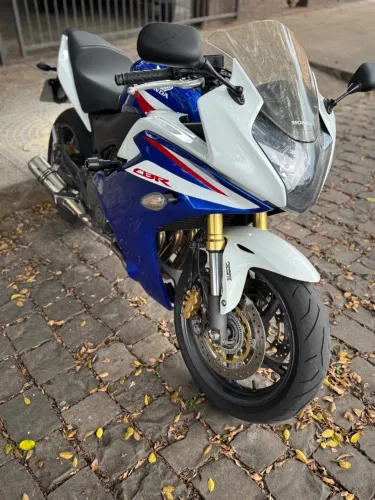 CBR 600F ano 2013