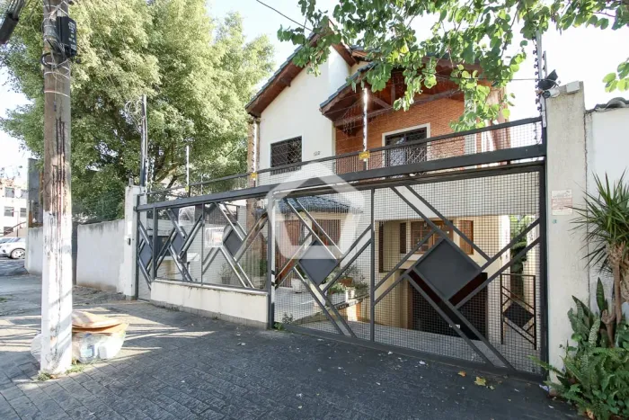 Casa em Bosque da Saúde