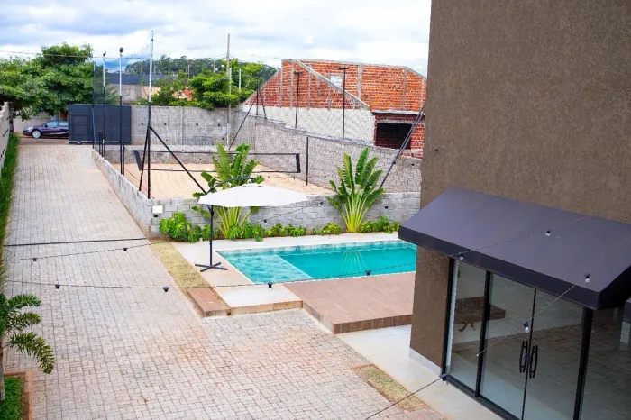Vendo área de lazer com salão, 2 quartos, piscina e quadra de areia