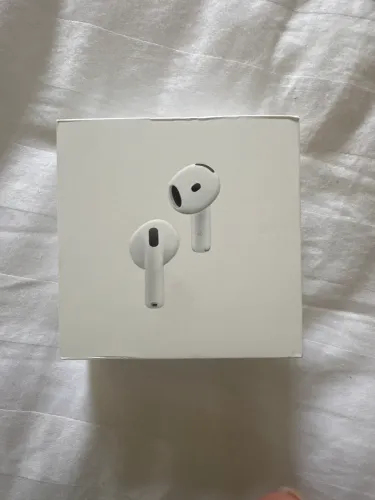 AirPods 4 na Caixa (com cancelamento de ruído)