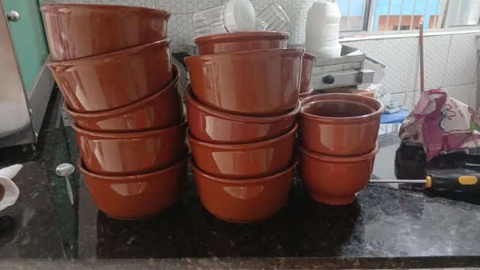 Cumbucas de feijoada,tenho 8 grande,6 média e 4 pequenas