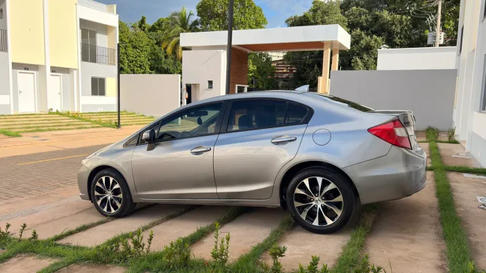 Honda Civic Sedan LXR 2.0 Flexone 16V Aut. 4P 2015