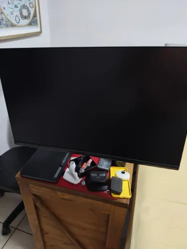 Monitor tcl mini led 300hz Full HD + suporte articulado f80n