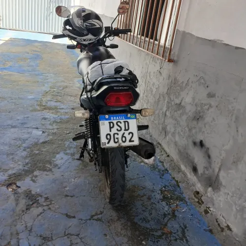 VENDO moto Modelo suzuki gsr 125 2015