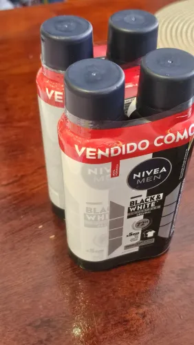 2 kit 4 volumes de desodorante nivea Black e White  masculino 72h 