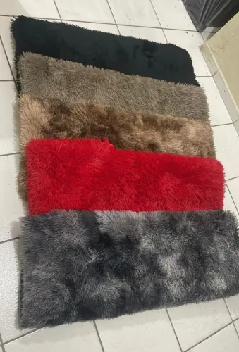 VENDO TAPETE VELUDO 1,40 x 2,00 m NOVO