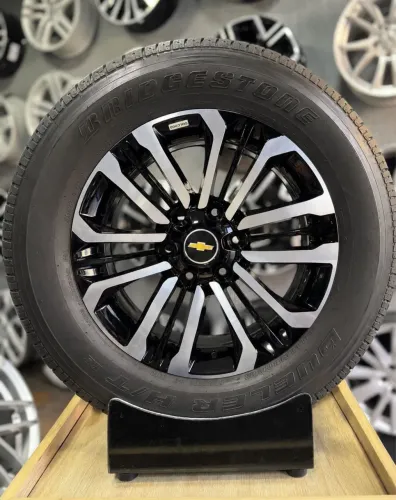 Rodas 18 S10 Novas + pneus Bridgestone semi novos 