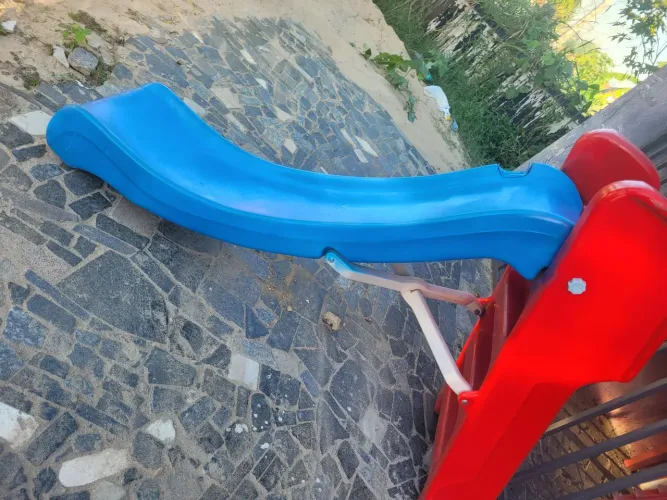 (Novissimo) Vendo escorregado infantil 