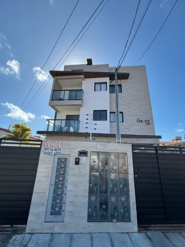 Apartamento Térreo com Área Externa, 2 Quartos sendo uma Suíte no Cristo para Venda