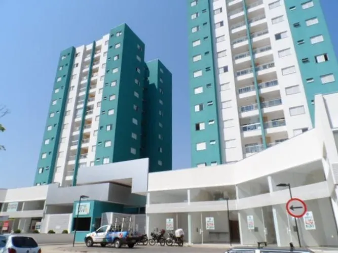 Apto inteiro Mobiliado em Maringá
