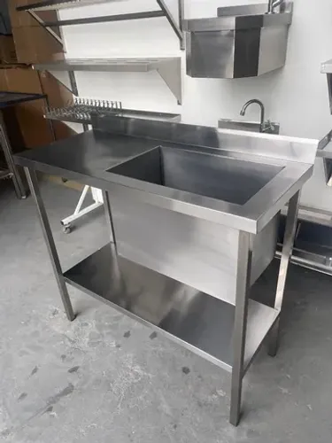 Pia industrial com cuba tanque deslocada nova