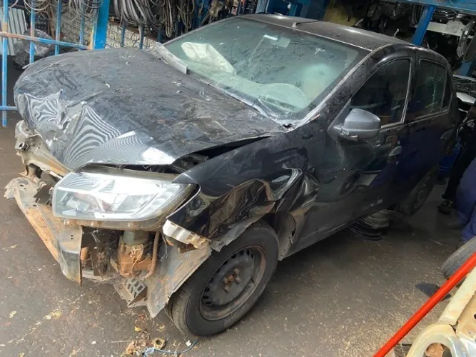 Sucata Renault/ Logan Life 1.0  Mt 2019/2020 
