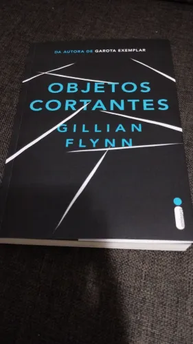 Objetos cortantes - Gillian Flynn