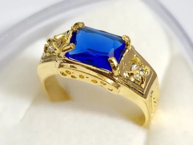 Anel de formatura pedra azul banhado a ouro 18k
