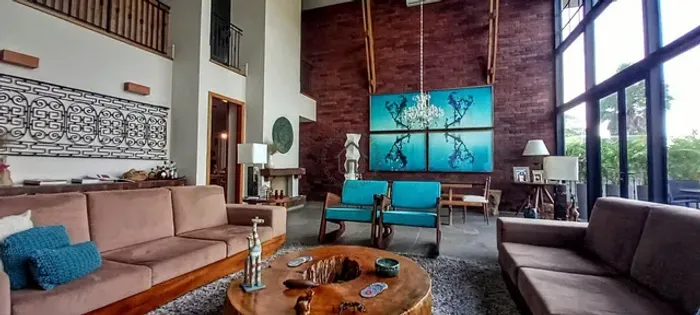 Casa à venda no Condomínio Tamboré 10.